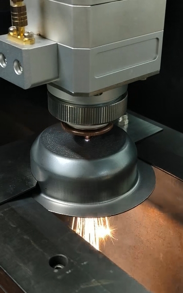 鈦杯、鈦鍋、鈦合金材料激光打孔切割